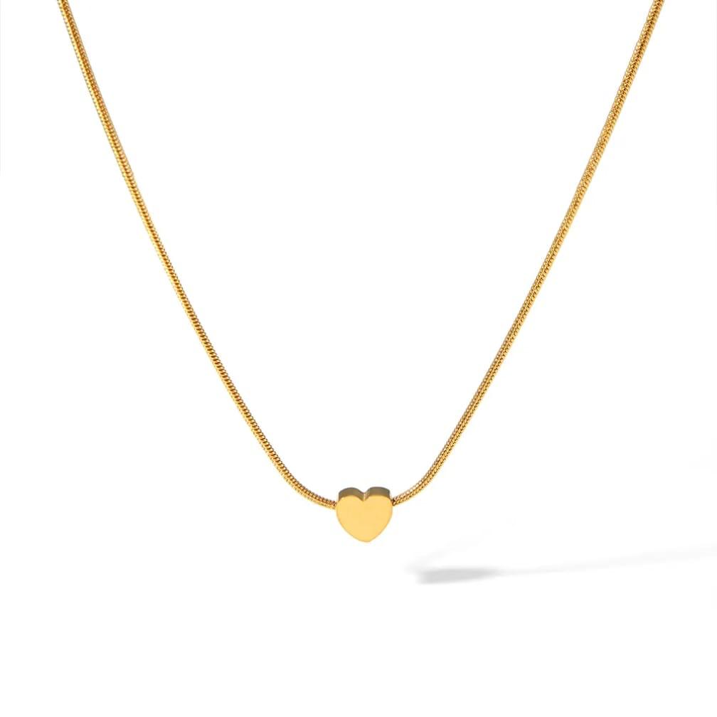 Minimal Gold Heart Necklace – Elegant Love Pendant for Women