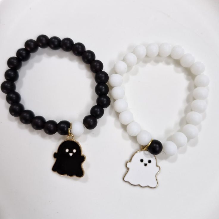 Cute Ghost Couple Bracelet Set – Black & White Matching Beaded Bracelets (His & Hers)